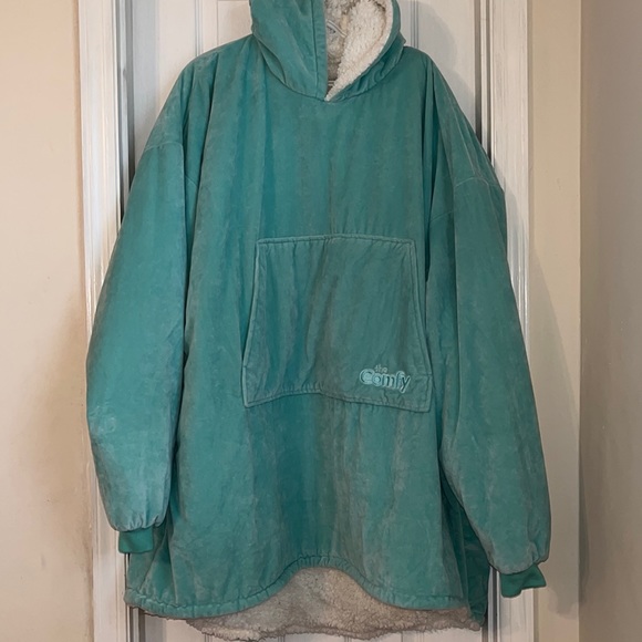 ‘The Comfy’ Oversized Blanket NWOT - Picture 4 of 8